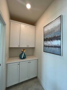 Brand-New, Beautiful & Stylish Home in Sacramento!