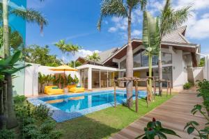2-bdr luxury villa at a villa resort with beach club and concierge service