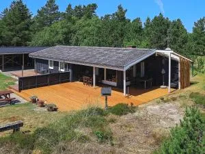 Three-Bedroom Holiday home in Blåvand 3 - Midtby
