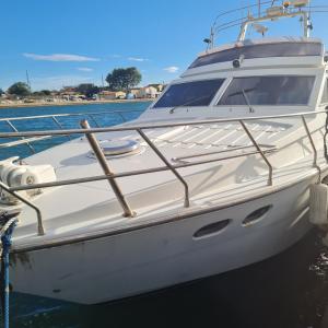 Bateaux-hotels Nuit insolite bateau a quai - Port Saint Louis du Rhone : photos des chambres