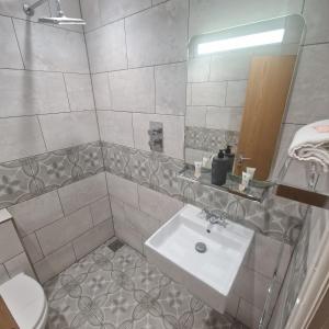 Lenox Bed and Breakfast