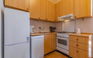 Apartments with parking space Banjole, Pula - 7036