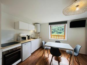 Charmant studio avec parking, vue montagne, proche centre Mont-Dore - FR-1-608-251