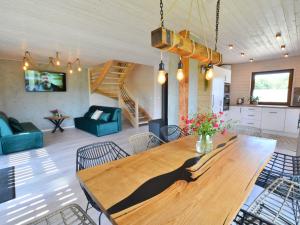 Comfortable holiday home, sauna hot tub included