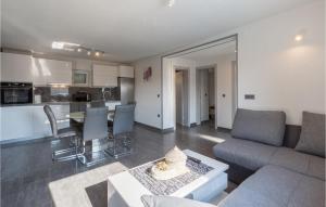 Beautiful Home In Peroj With Wifi 