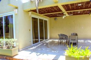 Villa 19, Amwaj Oyoun Resort - Beach- AquaPark Free Access