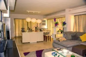 Villa 19, Amwaj Oyoun Resort - Beach- AquaPark Free Access - 莎尔玛
