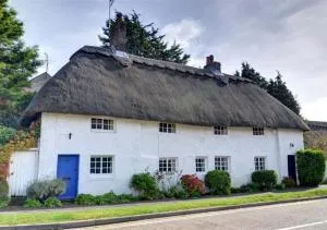 Thatch Cottage - Upper Bleeding