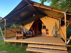 Tentes de luxe Luxury Safari Tents at Moulin Du Pommier Glamping & Camping : photos des chambres