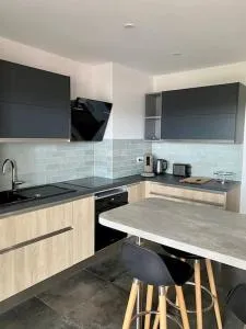 T3 - Centre - 75m2 - 2 SDB - Parking - Calme - Англет