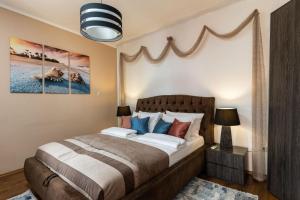 Bougainvillea--Apartment By The Sea 