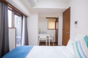 walk to Higahsi Shinjuku sta. SIoQ-2