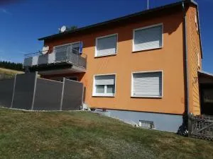 Ruhige Ferienwohnung am Waldrand. - Riedenberg