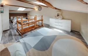 Maisons de vacances Amazing Home In Saint-floret With Wifi And 2 Bedrooms : photos des chambres