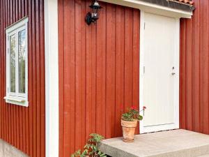 8 person holiday home in VÄSTRA ÄMTERVIK-By Traum