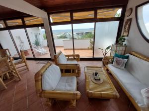 M&M Sunset Apartments