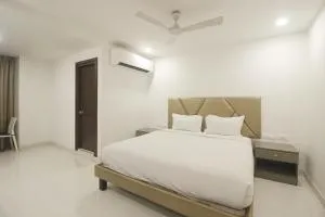 Hotel SSR GRAND - Sangāreddi