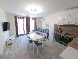 Апартаменти Жилищна сграда Орех