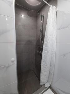 Апартаменти Жилищна сграда Орех