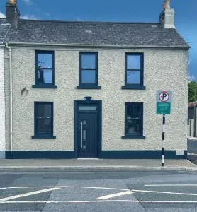 Adams Complex - Curragh