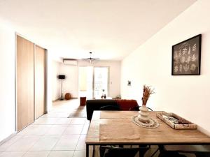Appartements Appartement Terrasse St Florent : photos des chambres