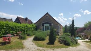 Maisons de vacances Gite de charme 6 a 12 personnes piscine privee Sarlat- Archignac : photos des chambres