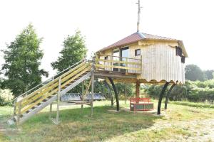 Sejours a la campagne Yourte Roulotte et Gite de la Laita : photos des chambres