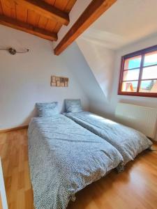 Appartements LE SCHMOUTZ: Charmant duplex entre Colmar et Mulhouse (1-4 pers) : photos des chambres