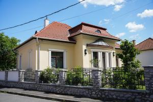 Várkert Deluxe Apartmanház