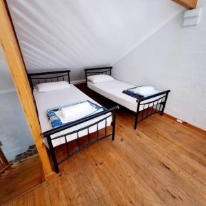 Loft Villa Pool Spa & Beach Sleeps Six!