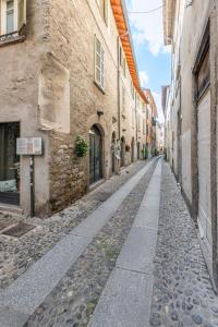 [Historical Center] Brand New Gem