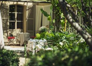 Maisons d'hotes Les Jardins de Baracane : photos des chambres