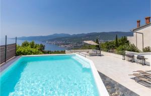 obrázek - Awesome Apartment In Rijeka With 2 Bedrooms, Wifi And Outdoor Swimming Pool