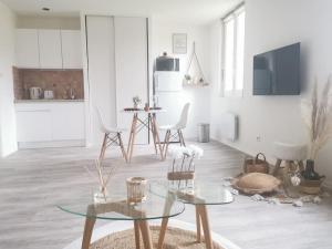 LE BOHEMIEN *STUDIO 30m²*WIFI*PARKING PRIVE*CALME