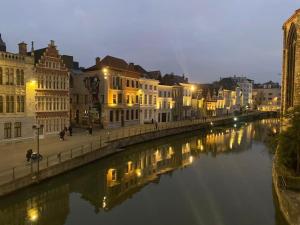 1597 Medieval modern house