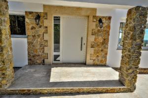 Leng Vacation Home