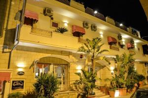 Hotel Costa DOro