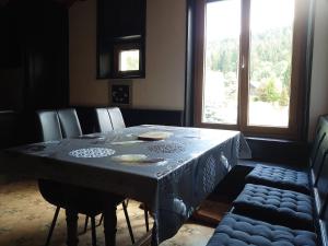 Appartements Grand Appartement a Gerardmer : photos des chambres