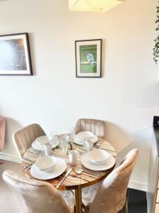 Central London skyline view highest floor service apartment