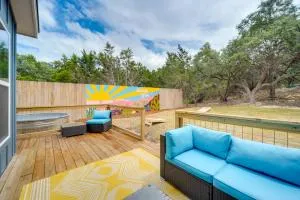 Canyon Lake Oasis Backyard and Wraparound Deck! - Fischer