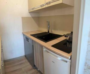 Appartement à 100 m de la plage avec parking