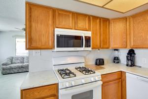Riverfront Bullhead City Home w Mountain Views!