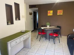 Bonita casa dos recamaras una planta cochera Wifi - Bajonal