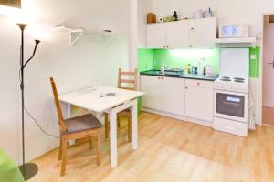Nice apartment by the center