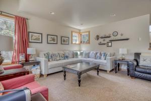 A Mermaids Dream - Meredith Lodging