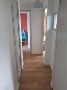 Appartements Agreable petit T3, a proximite de Quimper : photos des chambres