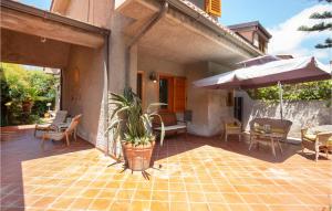 Awesome Home In Gizzeria