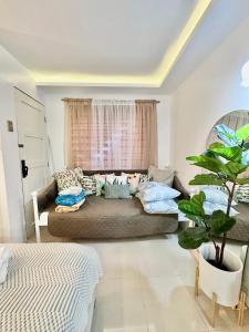 Queen Size Studio in Cebu City