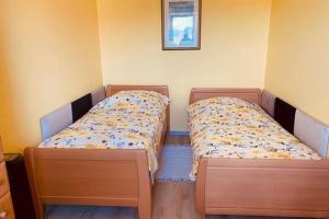 Sunshine holiday home for 3 people in Nowe Warpno