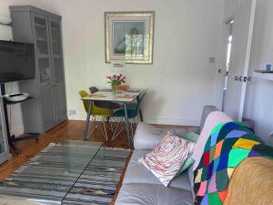 A spacious, comfortable apartment in central London, zone 2